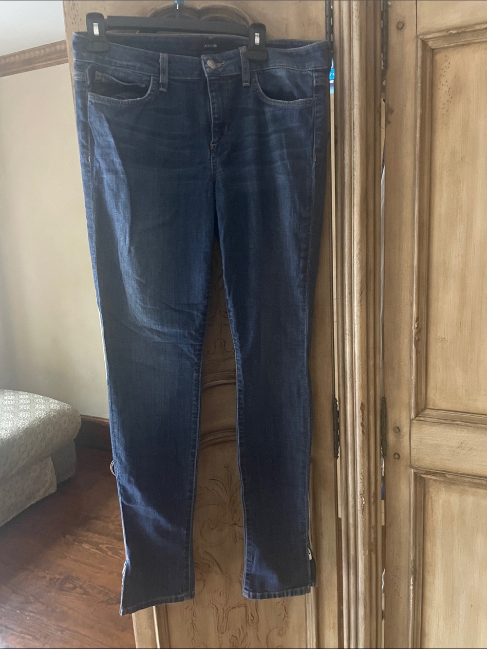 Joe's Jeans Dark Blue Skinny Jeans zippered ankle